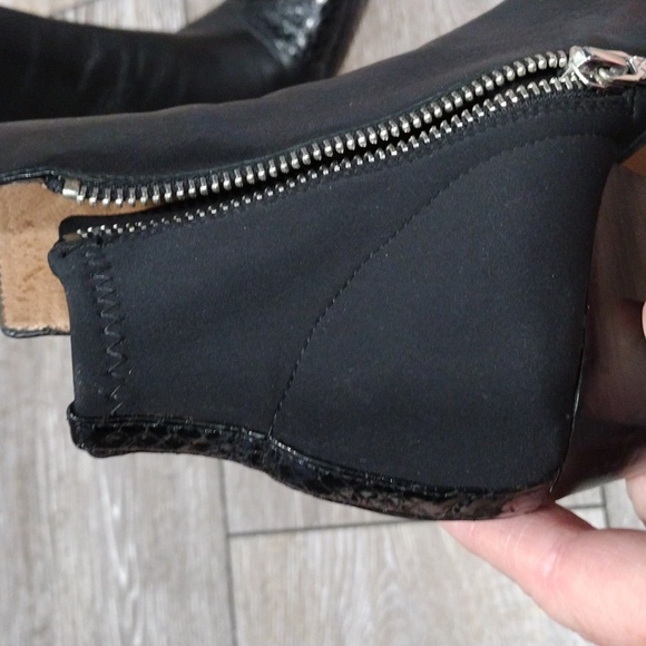 Donald Pliner black leather and stretch fabric zip booties. Size 5 - Picture 5 of 15